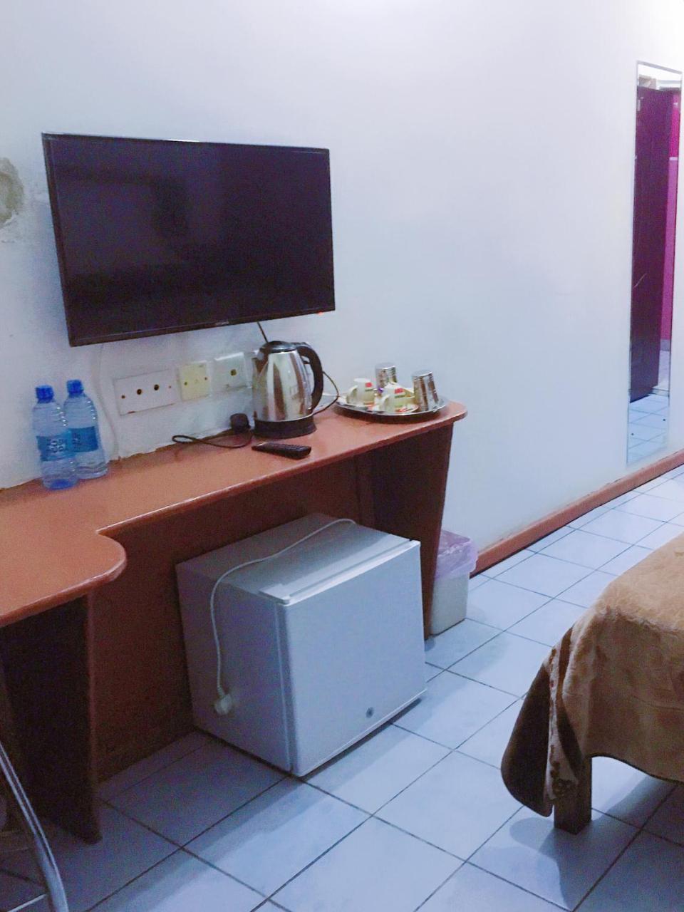 Crown Palace Inn Lusaka Dış mekan fotoğraf
