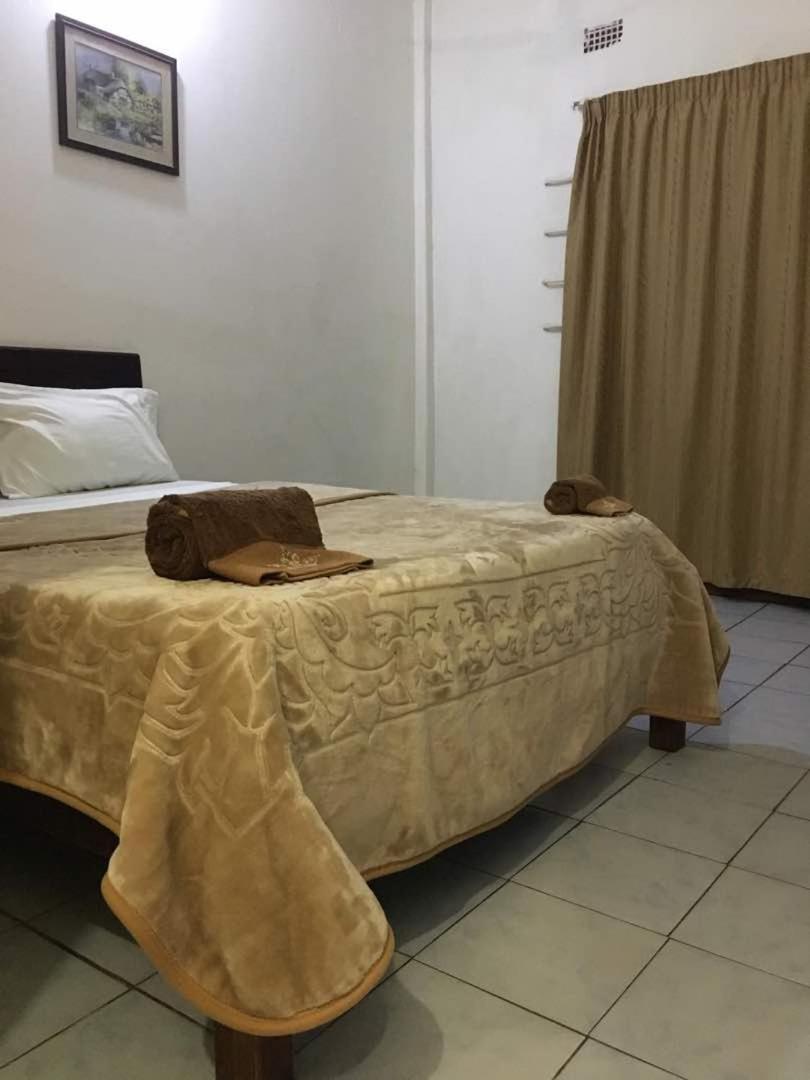 Crown Palace Inn Lusaka Dış mekan fotoğraf