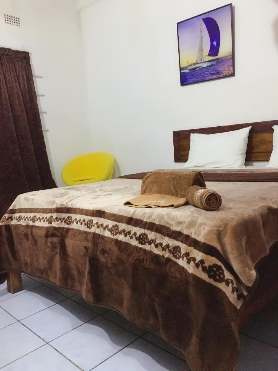 Crown Palace Inn Lusaka Dış mekan fotoğraf